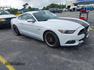 2016 Ford Mustang GT z VIN 1FA6P8CF4G5326469, wystawiony jako IAAI lot #41958010 z przebiegiem 98 079 mil mil oraz . Historia ofert i sprzedaży dostępna na DreamBid. Obrazek 1.