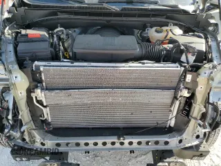 2024 GMC Yukon SLT with VIN 1GKS1BKD8RR342651, listed as a Copart auction lot 44517435 with 18,507 mi miles and Salvage Title. Bid and sale history available at carsss.com. Image 11.