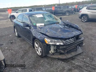 2015 Volkswagen Passat SE z VIN 1VWBV7A35FC079181, wystawiony jako IAAI lot #42038273 z przebiegiem 88 252 mil mil oraz . Historia ofert i sprzedaży dostępna na DreamBid. Obrazek 1.