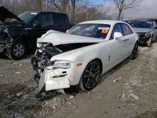 2017 Rolls-Royce Ghost z VIN SCA664S50HUX54312, wystawiony jako Copart lot #40640674 z przebiegiem Nie podano mil oraz Szkody całkowita. Historia ofert i sprzedaży dostępna na DreamBid. Obrazek 1.