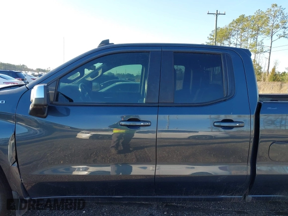 2019 Chevrolet Silverado 1500 LT with VIN 1GCRWCED7KZ293042, listed as a IAAI auction lot 41639966 with 110,784 mi miles and . Bid and sale history available at DreamBid. Image 14.