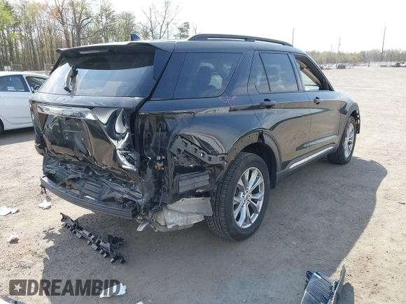 2020 Ford Explorer XLT with VIN 1FMSK8DH1LGB72160, listed as a IAAI auction lot 41992052 with 79,556 mi miles. Bid and sale history available at carsss.com. Image 4.