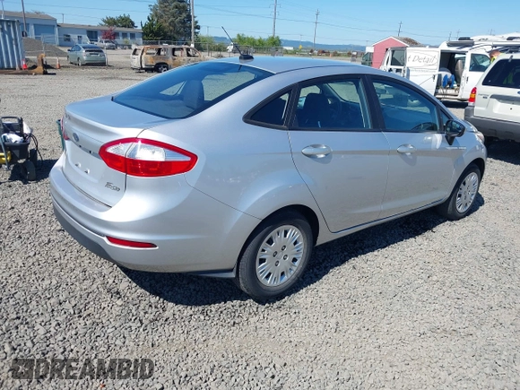 2017 Ford Fiesta S z VIN 3FADP4AJ4HM132253, wystawiony jako IAAI lot #42020157 z przebiegiem 70 942 mil mil oraz . Historia ofert i sprzedaży dostępna na DreamBid. Obrazek 4.