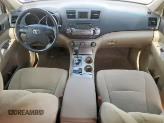 2010 Toyota Highlander with VIN 5TDZK3EH2AS018855, listed as a Copart auction lot 59035895 with 178,714 mi miles and Salvage title. Bid and sale history available at DreamBid. Image 8.