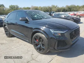 2021 Audi RS Q8 z VIN WU1ARBF15MD014208, wystawiony jako Copart lot #74697044 z przebiegiem 6665 mil mil oraz Tytuł czysty. Historia ofert i sprzedaży dostępna na DreamBid. Obrazek 4.