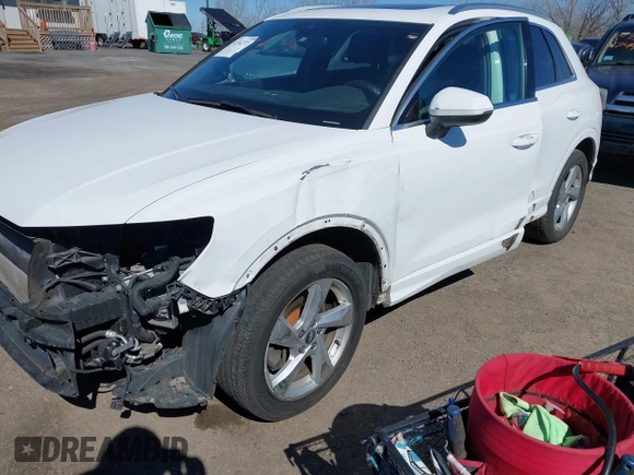 2019 Audi Q3 Premium with VIN WA1AECF37K1077089, listed as a IAAI auction lot 41742732 with 61,038 mi miles and . Bid and sale history available at DreamBid. Image 18.