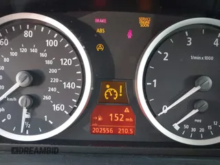 2004 BMW 5 Series 525i with VIN WBANA53584B167334, listed as a IAAI auction lot 41756381 with 202,556 mi miles. Bid and sale history available at carsss.com. Image 7.