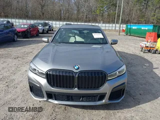2022 BMW 7 Series 740i with VIN WBA7T2C06NCH23175, listed as a IAAI auction lot 41752367 with 112,979 mi miles and . Bid and sale history available at carsss.com. Image 12.