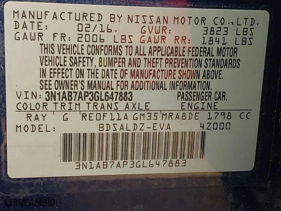 2016 Nissan Sentra SR with VIN 3N1AB7AP3GL647883, listed as a IAAI auction lot 41712942 with 204,034 mi miles. Bid and sale history available at carsss.com. Image 9.