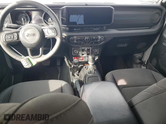 2024 Jeep Wrangler Rubicon with VIN 1C4RJXR6XRW292478, listed as a Copart auction lot 55655575 with 11,122 mi miles and Salvage Title. Bid and sale history available at DreamBid. Image 9.