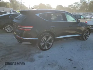 2025 Genesis GV80 Prestige with VIN KMUHEESC3SU218547, listed as a Copart auction lot 81136884 with 5,619 mi miles and Salvage Title. Bid and sale history available at DreamBid. Image 3.