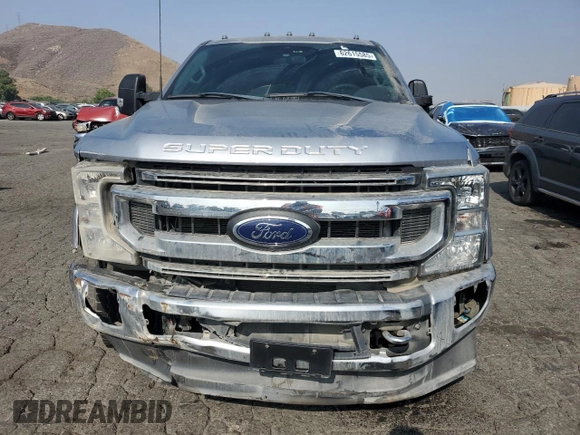 2022 Ford F-250 XL with VIN 1FT8W2BT0NEE39357, listed as a Copart auction lot 62615585 with 54,794 mi miles and Salvage title. Bid and sale history available at DreamBid. Image 5.