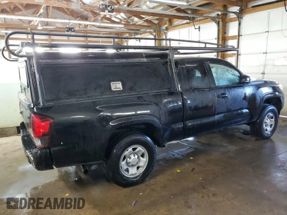 2023 Toyota Tacoma SR z VIN 3TYRZ5CN0PT032427, wystawiony jako Copart lot #87620985 z przebiegiem 32 010 mil mil oraz Szkoda całkowita • Salvage title. Historia ofert i sprzedaży dostępna na DreamBid. Obrazek 3.