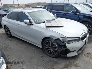 2019 BMW 3 Series 330i с VIN WBA5R1C56KFH28592, выставлен на аукционе IAAI как лот 42344438 с пробегом Не указан миль и . История ставок и продаж доступна на DreamBid. Изображение 1.