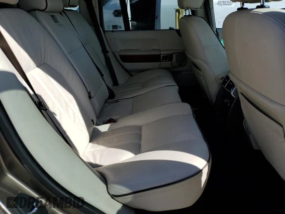 2011 Land Rover Range Rover HSE with VIN SALME1D41BA347400, listed as a Copart auction lot 48961415 with 123,814 mi miles and Clean title. Bid and sale history available at DreamBid. Image 11.