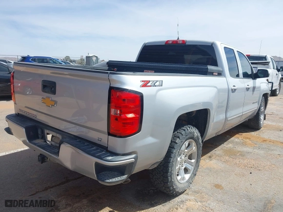 2018 Chevrolet Silverado 1500 LT with VIN 1GCVKREC9JZ379536, listed as a IAAI auction lot 41911896 with 116,582 mi miles. Bid and sale history available at carsss.com. Image 4.