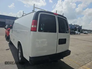 2014 Chevrolet Express Cargo z VIN 1GCZGTCAXE1123167, wystawiony jako IAAI lot #42849186 z przebiegiem 200 898 mil mil oraz . Historia ofert i sprzedaży dostępna na DreamBid. Obrazek 1.