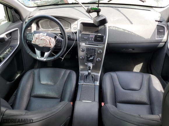 2014 Volvo XC60 3.2L with VIN YV4940DL8E2516941, listed as a Copart auction lot 53270135 with 40,853 mi miles and Salvage Title. Bid and sale history available at carsss.com. Image 8.