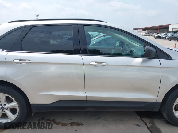 2018 Ford Edge SE z VIN 2FMPK3G97JBC12114, wystawiony jako IAAI lot #42277784 z przebiegiem 56 439 mil mil oraz . Historia ofert i sprzedaży dostępna na DreamBid. Obrazek 14.