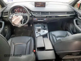 2018 Audi Q7 Premium Plus z VIN WA1LAAF79JD053093, wystawiony jako Copart lot #59141735 z przebiegiem 72 657 mil mil oraz Szkoda całkowita • Salvage title. Historia ofert i sprzedaży dostępna na DreamBid. Obrazek 8.