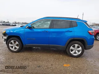 2018 Jeep Compass Latitude z VIN 3C4NJDBBXJT104122, wystawiony jako IAAI lot #41946947 z przebiegiem 124 433 mil mil oraz . Historia ofert i sprzedaży dostępna na DreamBid. Obrazek 14.