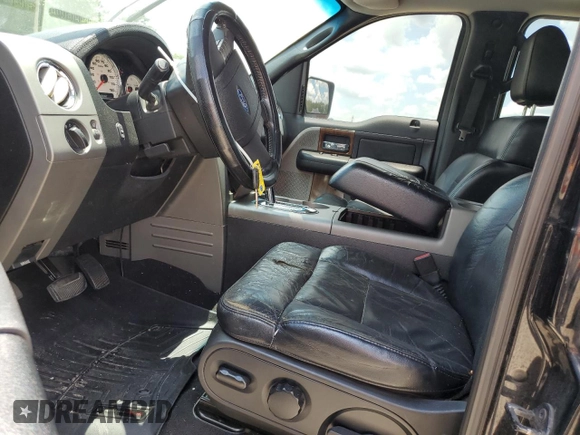 2004 Ford F-150 XLT z VIN 1FTPW12594KD68747, wystawiony jako Copart lot #61853335 z przebiegiem 217 731 mil mil oraz Szkoda całkowita • Salvage title. Historia ofert i sprzedaży dostępna na DreamBid. Obrazek 7.