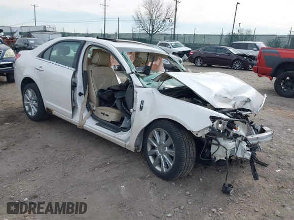 2011 Lincoln MKZ with VIN 3LNHL2JC3BR762719, listed as a IAAI auction lot 41839668 with Not provided miles and . Bid and sale history available at DreamBid. Image 1.