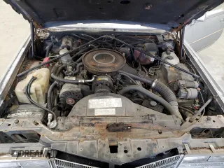 1984 Cadillac Eldorado z VIN 1G6AL5785EE630873, wystawiony jako Copart lot #82896404 z przebiegiem 3 839 mil mil oraz Czysty tytuł • Clean title. Historia ofert i sprzedaży dostępna na DreamBid. Obrazek 11.