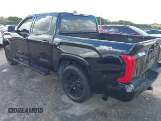 2022 Toyota Tundra 2WD SR5 with VIN 5TFLA5AB5NX012795, listed as a IAAI auction lot 41599301 with 25,191 mi miles. Bid and sale history available at carsss.com. Image 3.