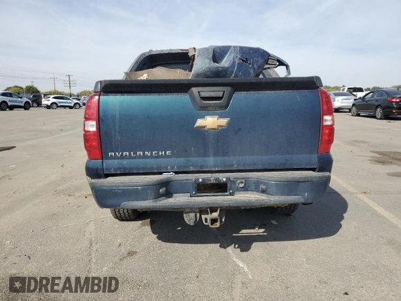 2007 Chevrolet Avalanche 1LT z VIN 3GNFK12377G125365, wystawiony jako Copart lot #75226174 z przebiegiem 198 496 mil mil oraz Szkoda całkowita • Salvage title. Historia ofert i sprzedaży dostępna na DreamBid. Obrazek 6.