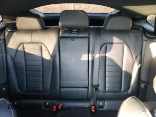 2019 BMW X4 xDrive30i z VIN 5UXUJ3C58KLG55436, wystawiony jako Copart lot #47272485 z przebiegiem 123 473 mil mil oraz Szkoda całkowita • Salvage title. Historia ofert i sprzedaży dostępna na DreamBid. Obrazek 10.
