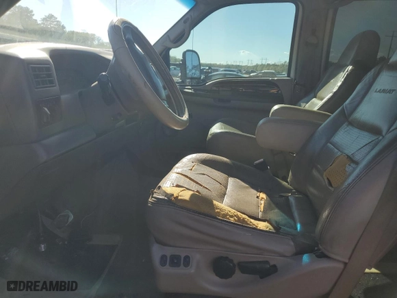 2002 Ford Super Duty F-250 XL with VIN 1FTNW21F42EA73932, listed as a Copart auction lot 48339575 with 0 mi miles and Salvage Title. Bid and sale history available at carsss.com. Image 7.