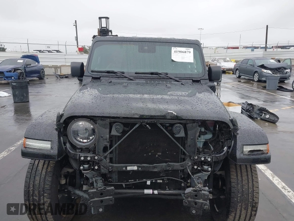 2024 Jeep Wrangler Sahara with VIN 1C4RJXP63RW148483, listed as a IAAI auction lot 41906879 with 32,509 mi miles and . Bid and sale history available at DreamBid. Image 13.