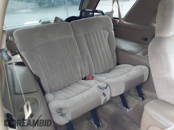2000 Chevrolet Blazer LS z VIN 1GNCT18W7YK252323, wystawiony jako IAAI lot #41842766 z przebiegiem 149 462 mil mil oraz . Historia ofert i sprzedaży dostępna na DreamBid. Obrazek 8.
