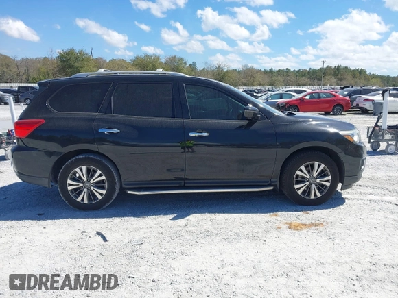 2017 Nissan Pathfinder S z VIN 5N1DR2MN8HC613384, wystawiony jako IAAI lot #41826359 z przebiegiem 138 960 mil mil oraz . Historia ofert i sprzedaży dostępna na DreamBid. Obrazek 13.