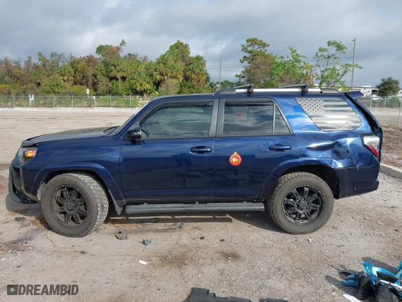 2019 Toyota 4Runner SR5 with VIN JTEZU5JR3K5200409, listed as a IAAI auction lot 41154305 with 64,935 mi miles. Bid and sale history available at carsss.com. Image 14.