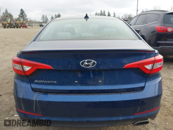 2016 Hyundai Sonata SE z VIN 5NPE24AF7GH327194, wystawiony jako IAAI lot #41393113 z przebiegiem Nie podano mil oraz . Historia ofert i sprzedaży dostępna na DreamBid. Obrazek 16.