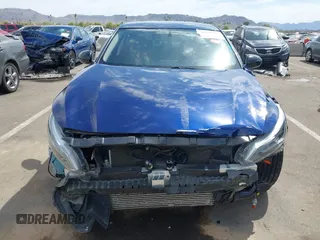 2019 Nissan Altima SR with VIN 1N4AL4CVXKC226595, listed as a IAAI auction lot 41895582 with 45,019 mi miles and . Bid and sale history available at carsss.com. Image 13.