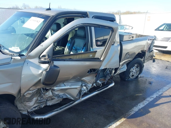 2003 Chevrolet Silverado 1500 LT with VIN 2GCEK19T431351084, listed as a IAAI auction lot 41995382 with 235,033 mi miles and . Bid and sale history available at DreamBid. Image 6.