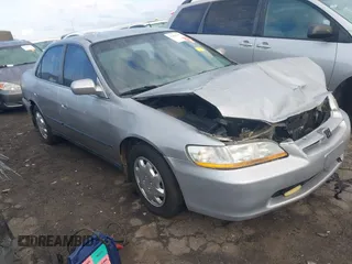 1998 Honda Accord LX с VIN 1HGCG5649WA168739, выставлен на аукционе IAAI как лот 42096302 с пробегом 261 328 миль миль и . История ставок и продаж доступна на DreamBid. Изображение 1.
