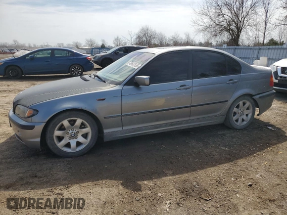 2004 BMW 3 Series 325i with VIN WBAEV334X4KR28705, listed as a Copart auction lot 49687555 with 267,895 mi miles and Clean Title. Bid and sale history available at carsss.com. Image 1.