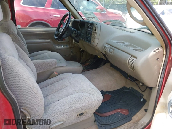 1996 GMC Sierra 1500 with VIN 2GTEC19W6T1516396, listed as a IAAI auction lot 41998555 with 160,000 mi miles and . Bid and sale history available at DreamBid. Image 5.