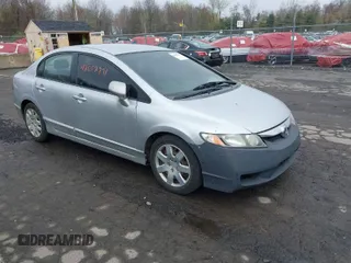 2009 Honda Civic LX z VIN 2HGFA16559H313538, wystawiony jako IAAI lot #42052791 z przebiegiem 136 594 mil mil oraz . Historia ofert i sprzedaży dostępna na DreamBid. Obrazek 1.