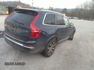 2024 Volvo XC90 Plus Bright Theme with VIN YV4062PE3R1190974, listed as a IAAI auction lot 41785085 with 12,283 mi miles and . Bid and sale history available at DreamBid. Image 4.