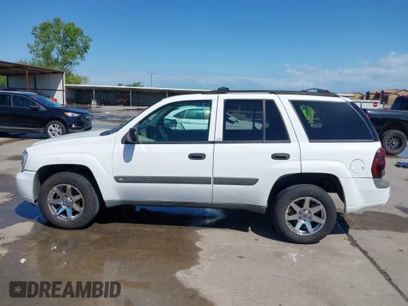 2004 Chevrolet TrailBlazer LT with VIN 1GNDS13S342361478, listed as a IAAI auction lot 42094261 with 298,130 mi miles and . Bid and sale history available at DreamBid. Image 14.