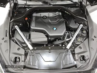 2025 BMW Z4 sDrive30i z VIN WBAHF3C03SWY44285, wystawiony jako Copart lot #55704055 z przebiegiem 6646 mil mil oraz Tytuł czysty. Historia ofert i sprzedaży dostępna na DreamBid. Obrazek 11.