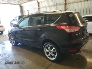 2013 Ford Escape Titanium z VIN 1FMCU9J90DUA98718, wystawiony jako Copart lot #63683005 z przebiegiem 101 036 mil mil oraz Czysty tytuł • Clean title. Historia ofert i sprzedaży dostępna na DreamBid. Obrazek 2.