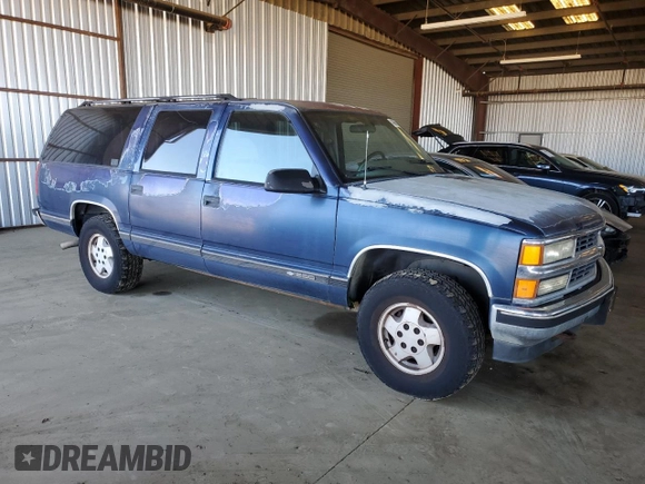 1995 Chevrolet Suburban z VIN 1GNFK16K9SJ333918, wystawiony jako Copart lot #46665205 z przebiegiem 208 395 mil mil oraz Czysty tytuł • Clean title. Historia ofert i sprzedaży dostępna na DreamBid. Obrazek 4.