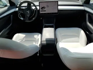 2023 Tesla Model 3 z VIN 5YJ3E1EAXPF422956, wystawiony jako Copart lot #52500285 z przebiegiem 24 082 mil mil oraz Nie do naprawy • Non repairable. Historia ofert i sprzedaży dostępna na DreamBid. Obrazek 8.