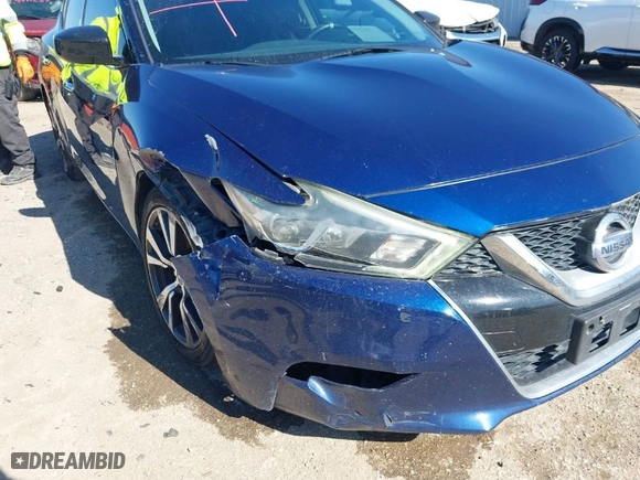 2016 Nissan Maxima 3.5 SR with VIN 1N4AA6AP6GC398426, listed as a IAAI auction lot 41468260 with 153,716 mi miles. Bid and sale history available at carsss.com. Image 6.